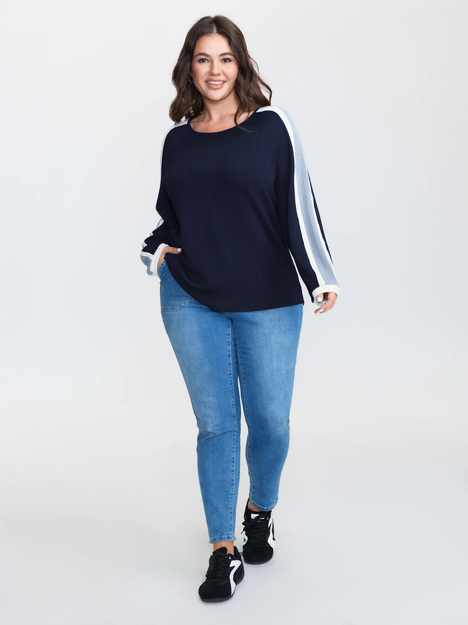 Striped Shoulder Textured Contrast T-Shirt - Image 3