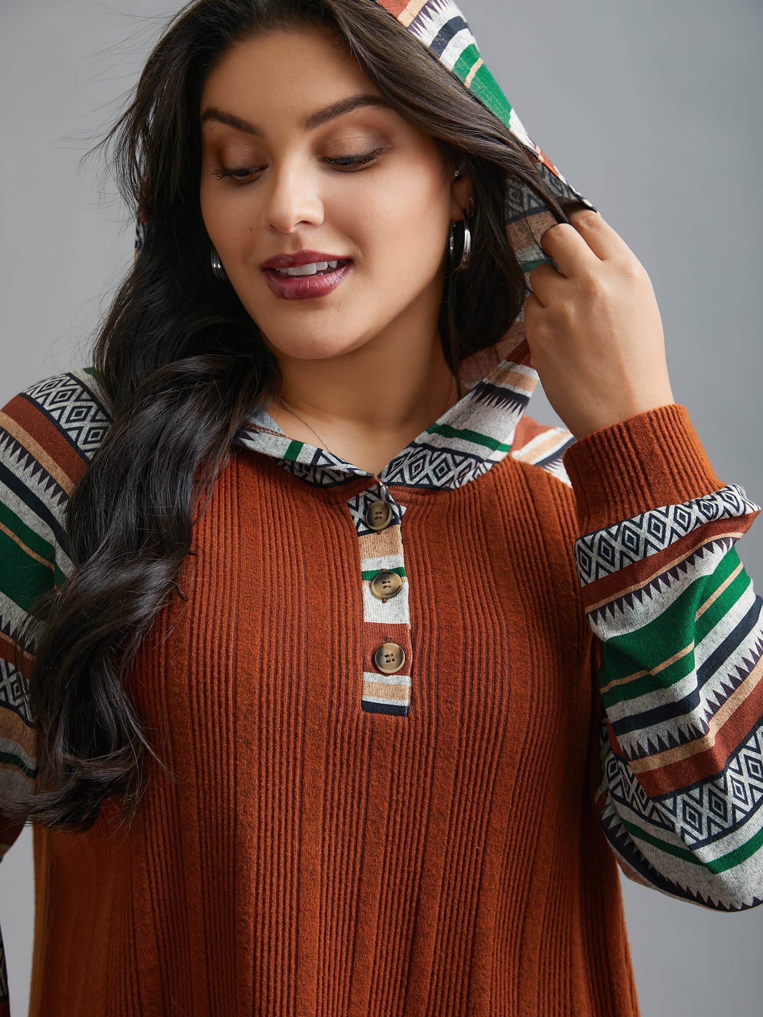 Striped Spliced Pocket Hooded T-Shirt - Image 2