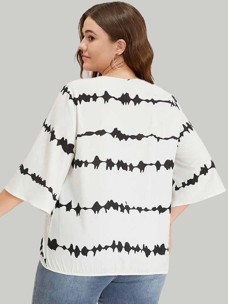 Striped Tie Dye V Neck Gathered Blouse - Image 4