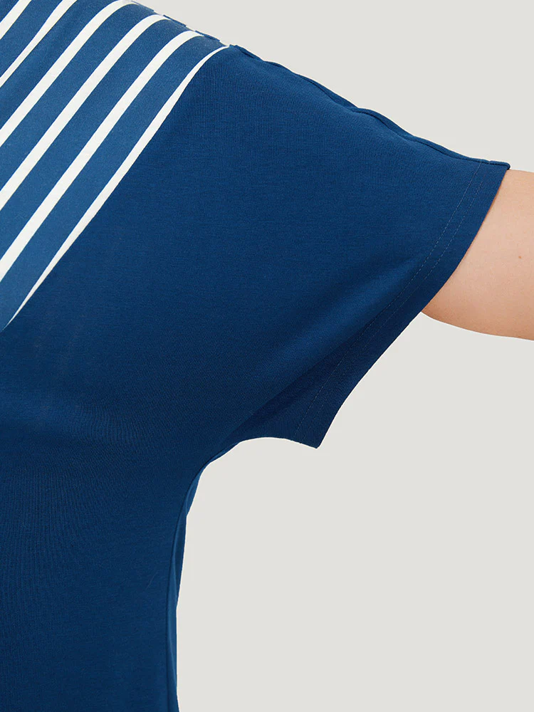Striped V Neck Batwing Sleeve Geometric T-shirt - Image 7