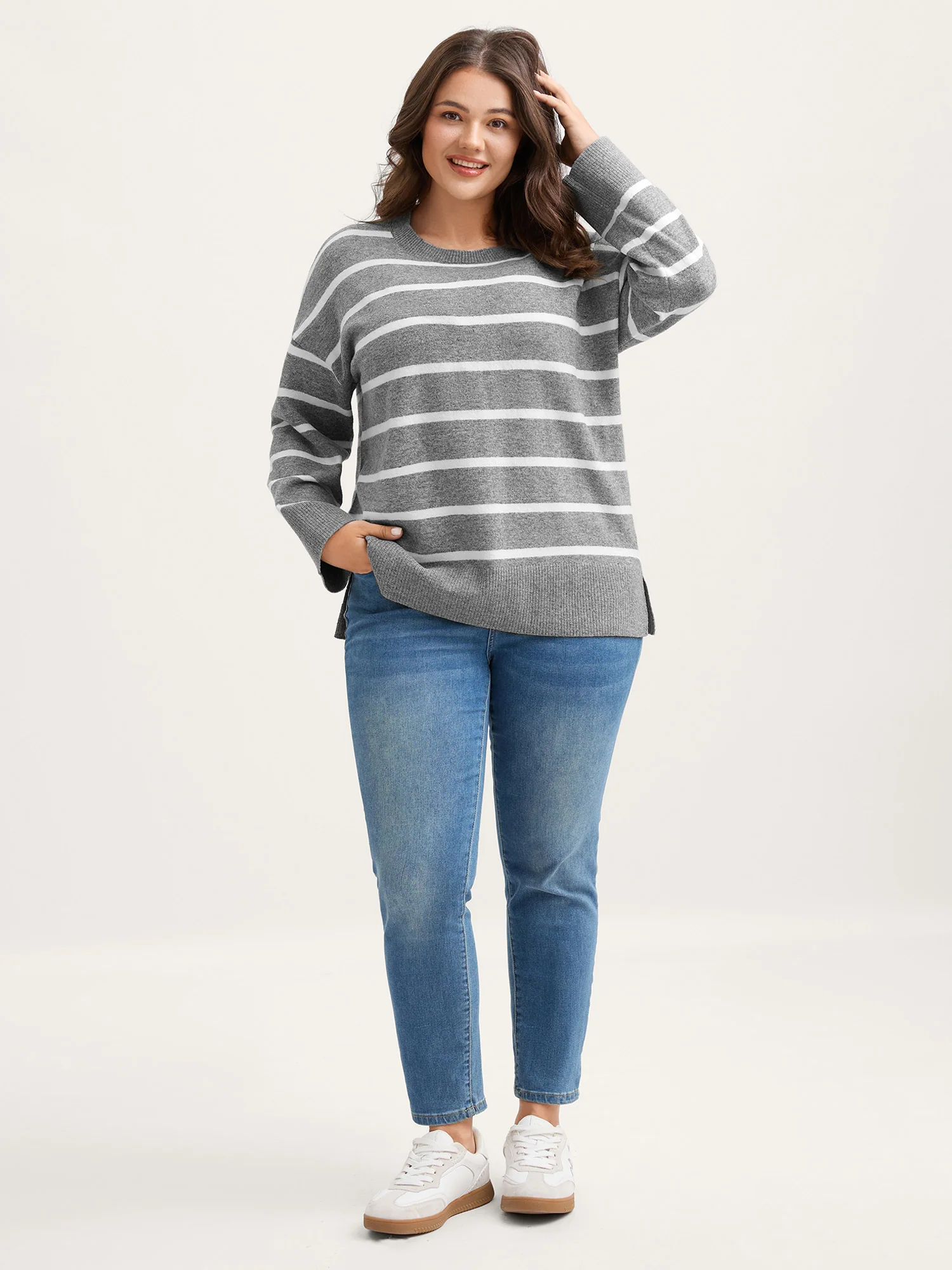 Stripes Print Round Neck Pullover - Image 3