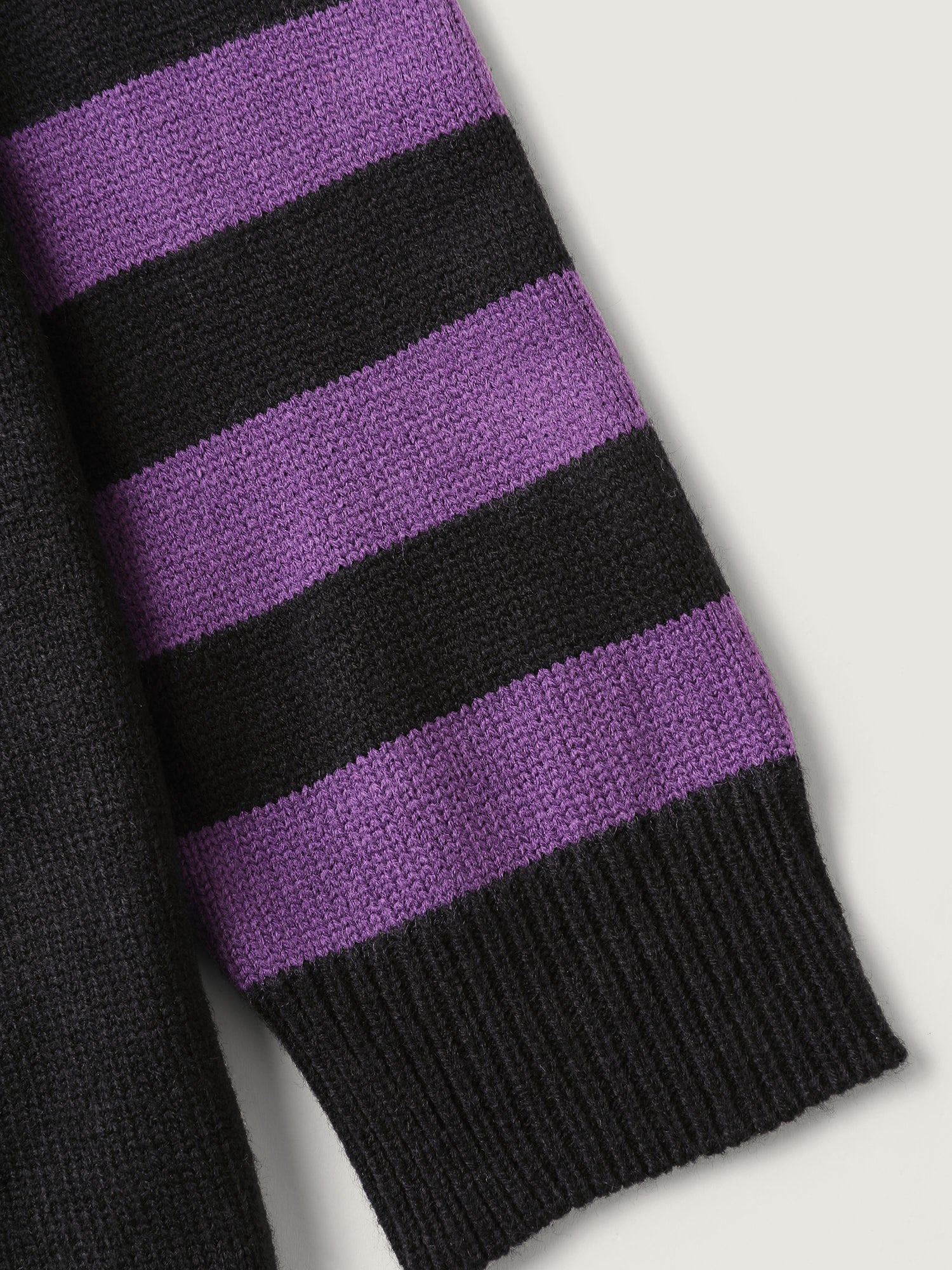 Stripes Sleeve Contrast Hooded Cardigan - Image 9