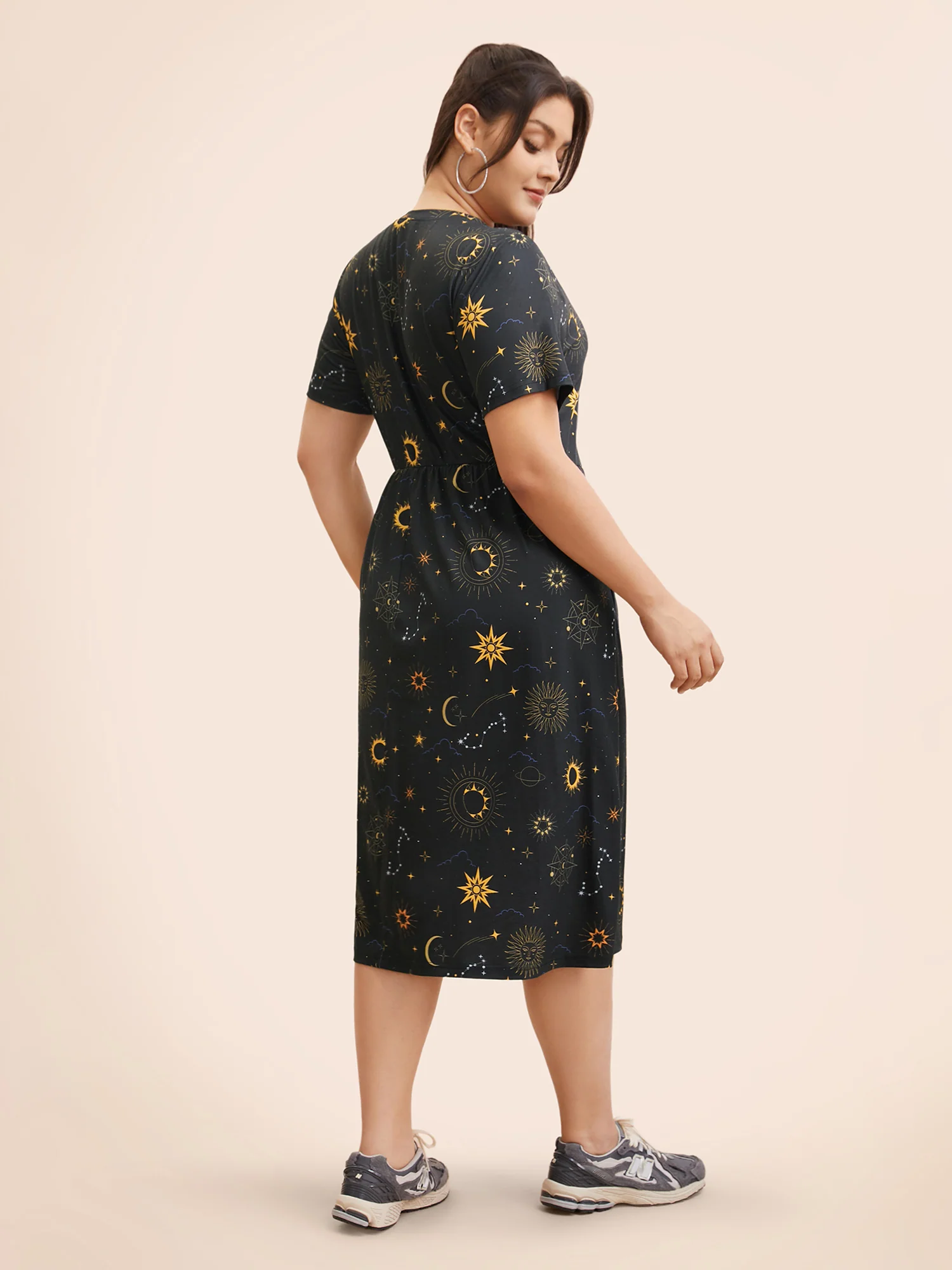 Sun & Star Print Crew Neck Pocket Dress - Image 4