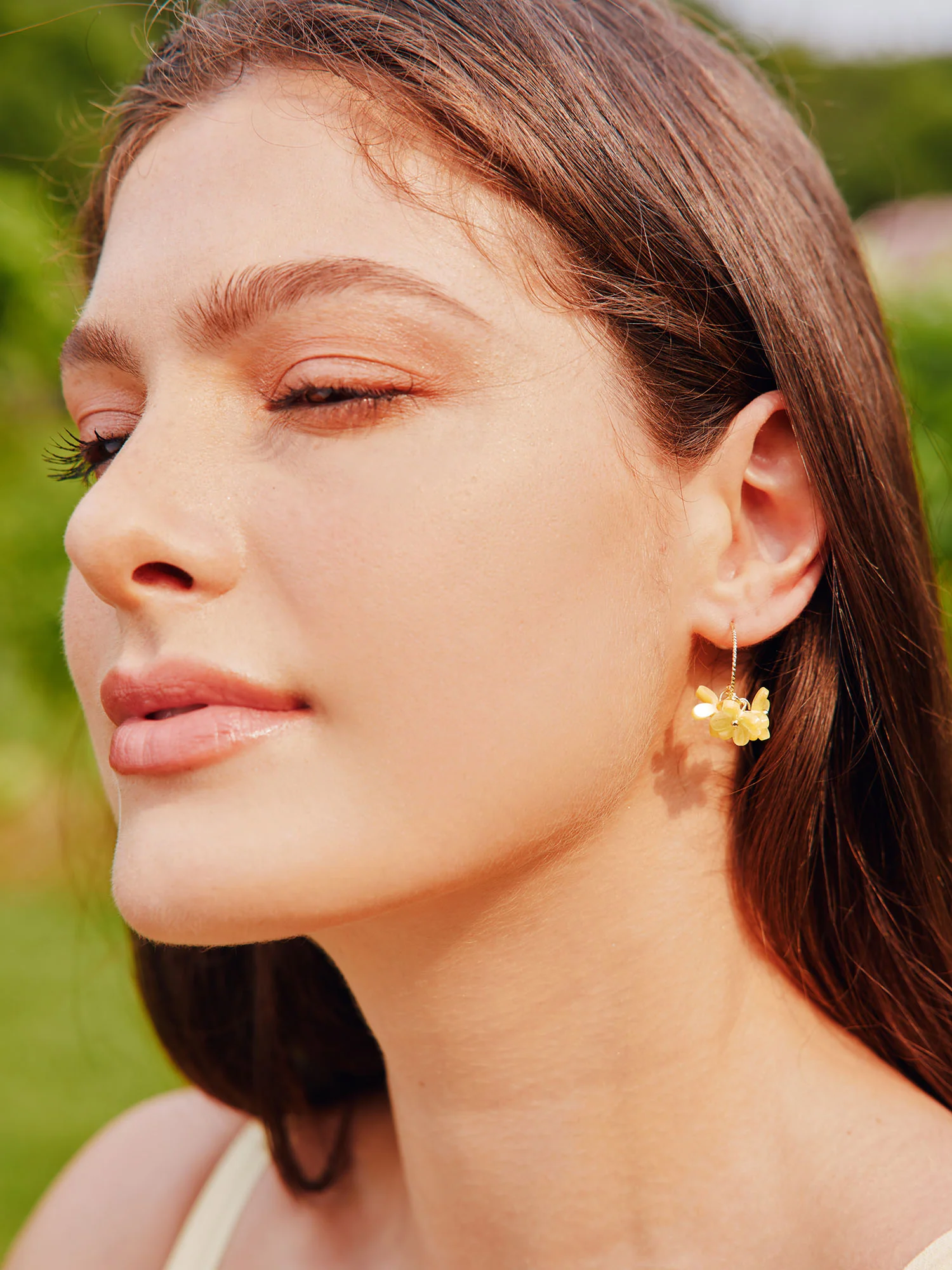 Sunflower Pearls Drop Earrings - Image 3