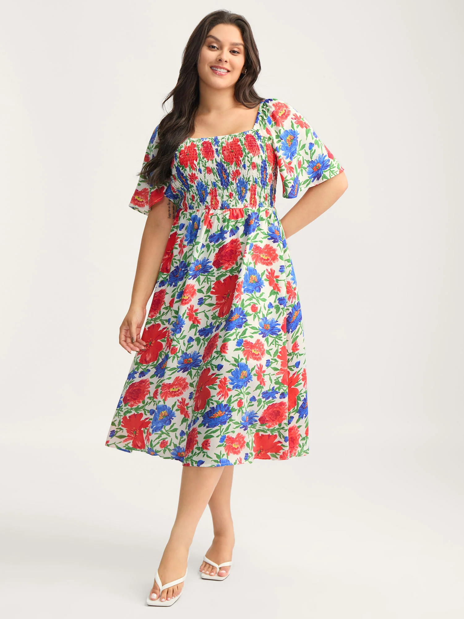 Sunkissed Floral Shirred Pockets Midi Dress - Image 3