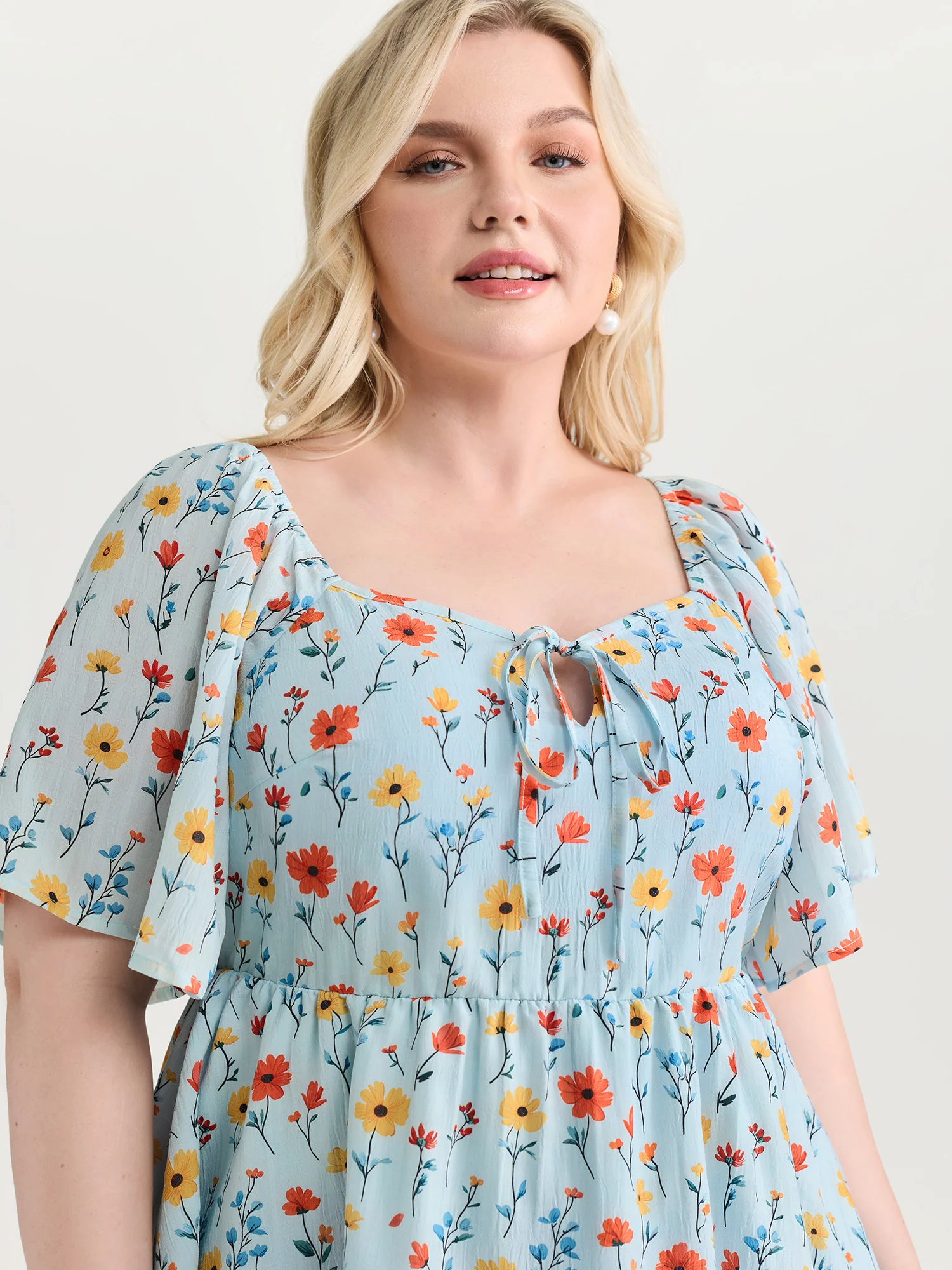Sunshine-Ready Floral Print Drawstring Blouse - Image 2