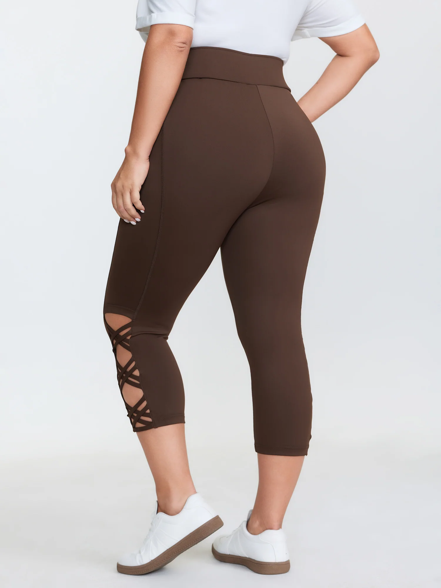Super Stretchy Crisscross Pockets Capri Leggings - Image 7
