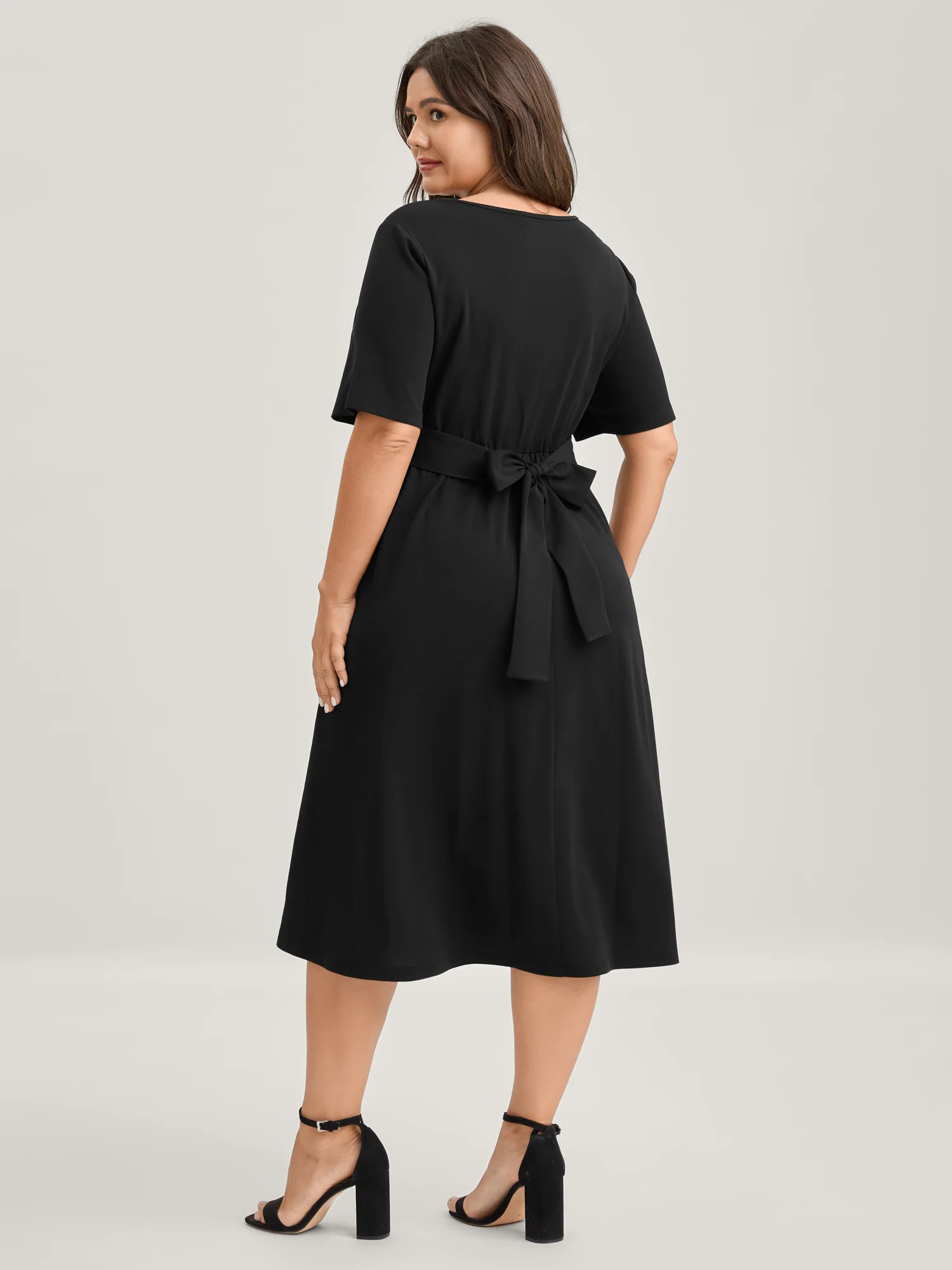 Super Stretchy Overlap Waist Midi Dress - Image 4