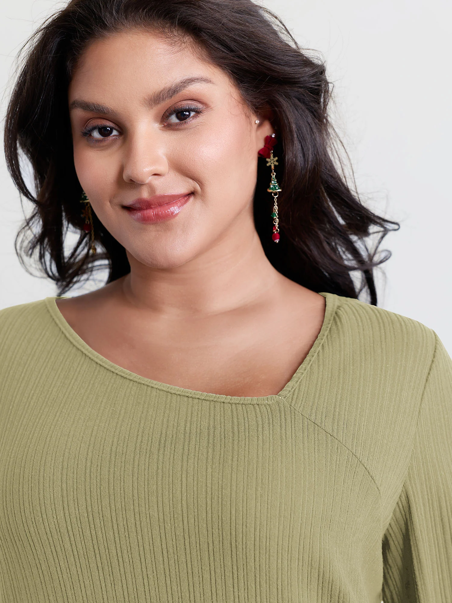 Super Stretchy Ribbed Asymmetrical Neck T-Shirt - Image 19