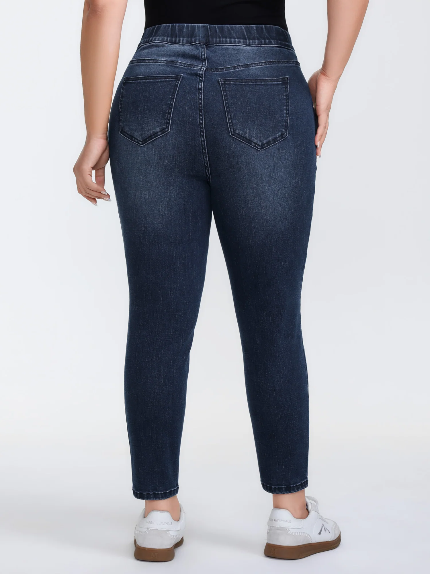 Super Stretchy Pull-On Cropped Skinny-Fit Jeans - Image 6