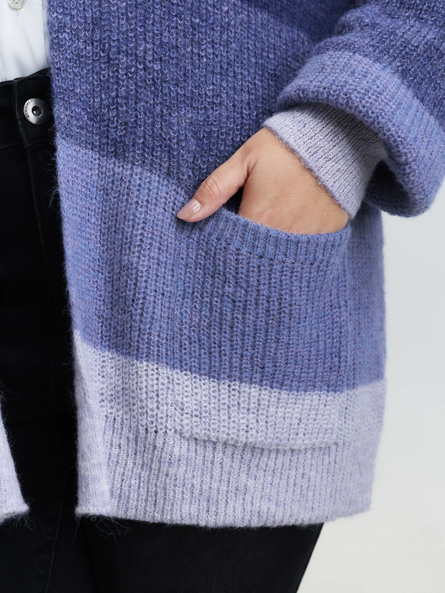 Super Stretchy Textured Pocket Knit Cardigan - Image 3