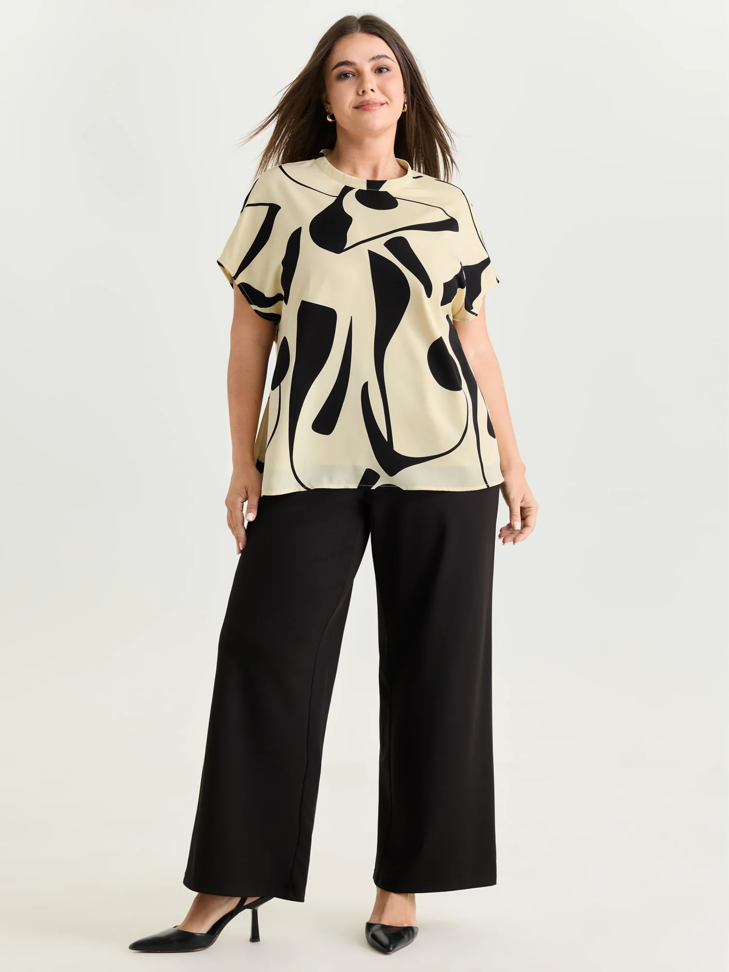 Supersoft Abstract Print Breathable Blouse - Image 3