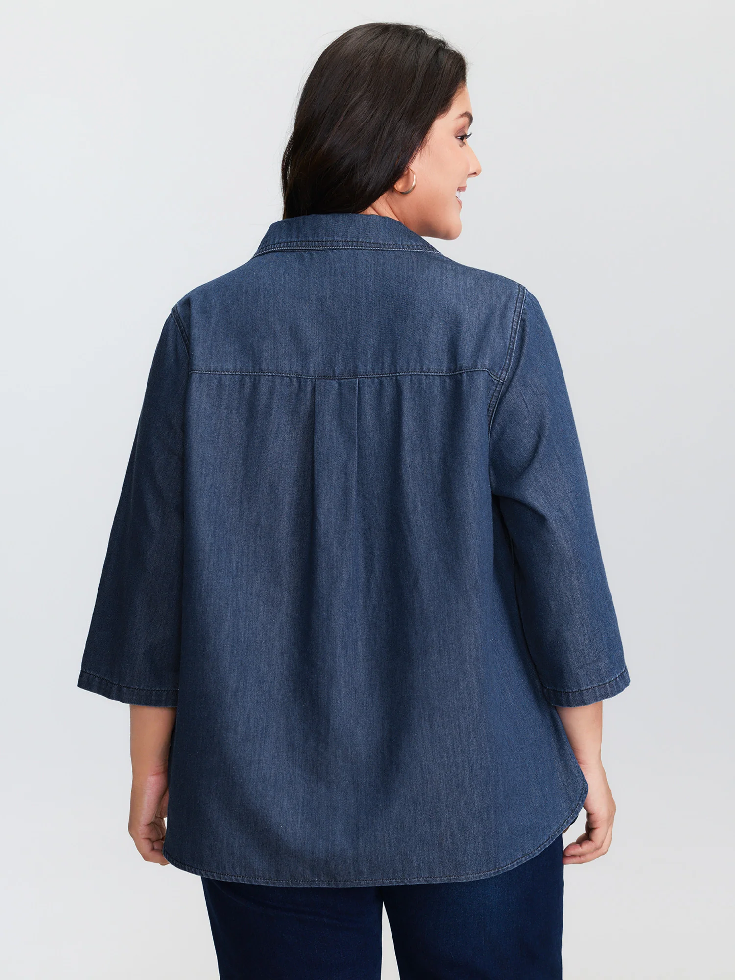 Supersoft Button Down Pockets Denim Jacket - Image 4