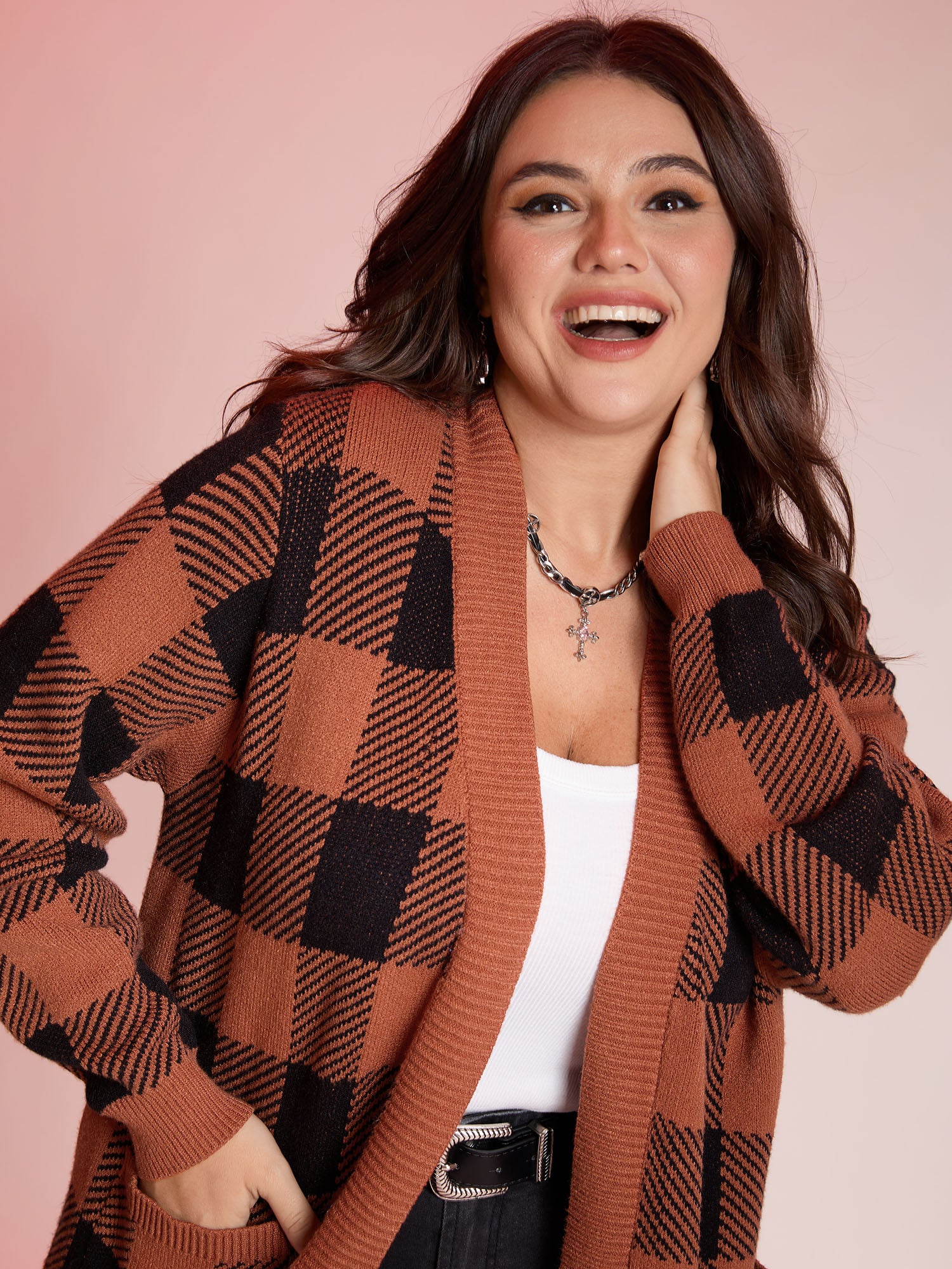 Supersoft Check Pattern Curvy Hem Pockets Cardigan - Image 2