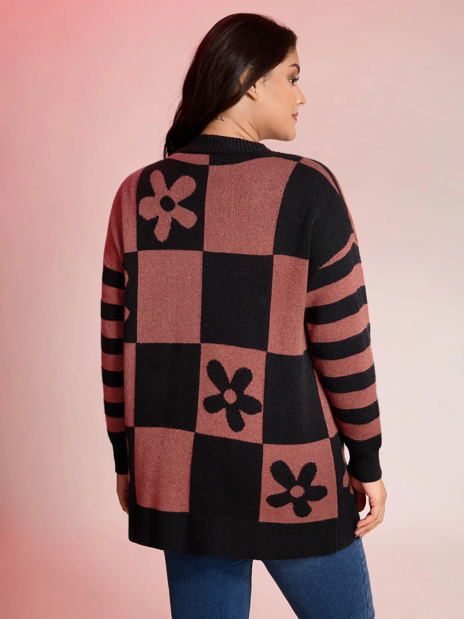 Supersoft Checkered Floral Superstretchy Knit Cardigan - Image 4
