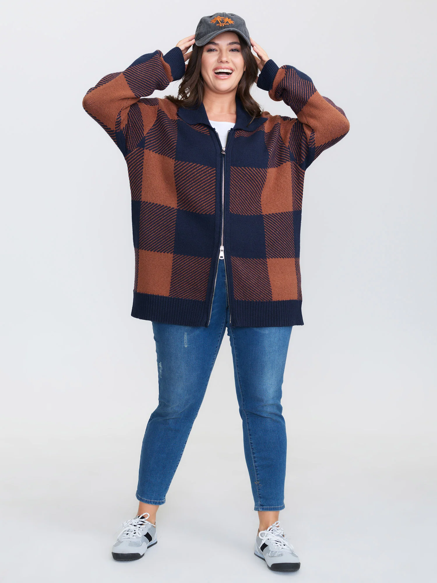 Supersoft Checkered Pattern Zip Knit Cardigan - Image 3
