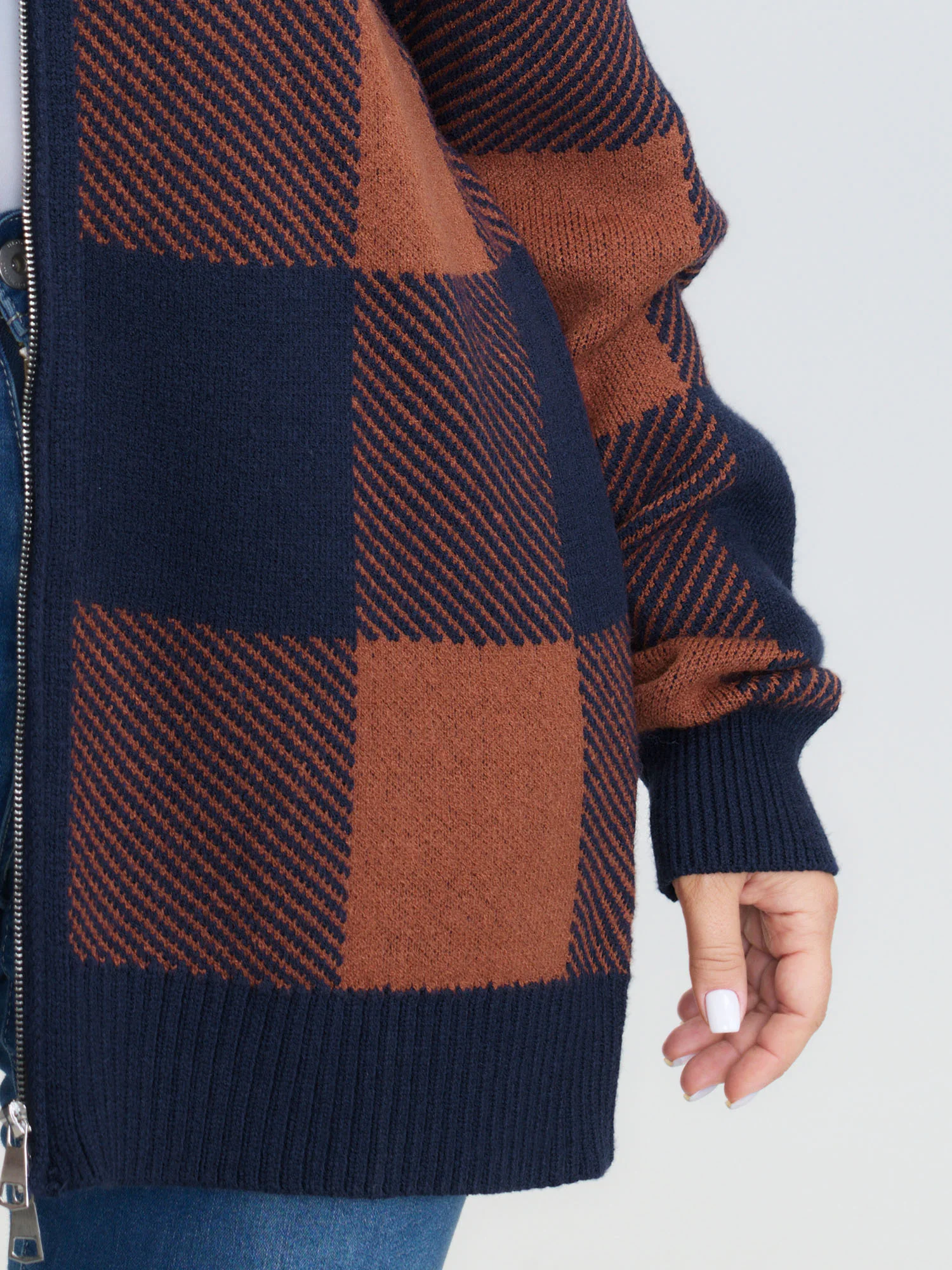Supersoft Checkered Pattern Zip Knit Cardigan - Image 4
