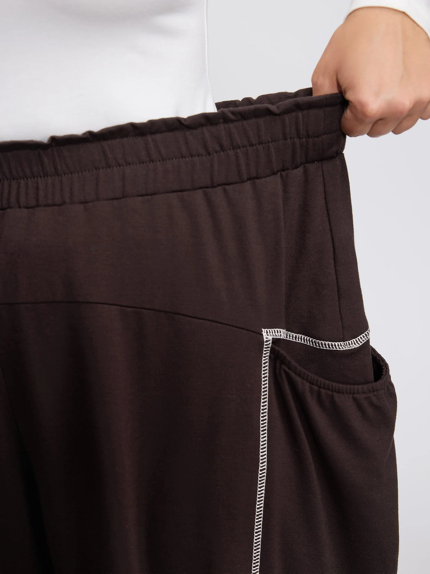 Supersoft Color Contrast Edges Pockets Pants - Image 4