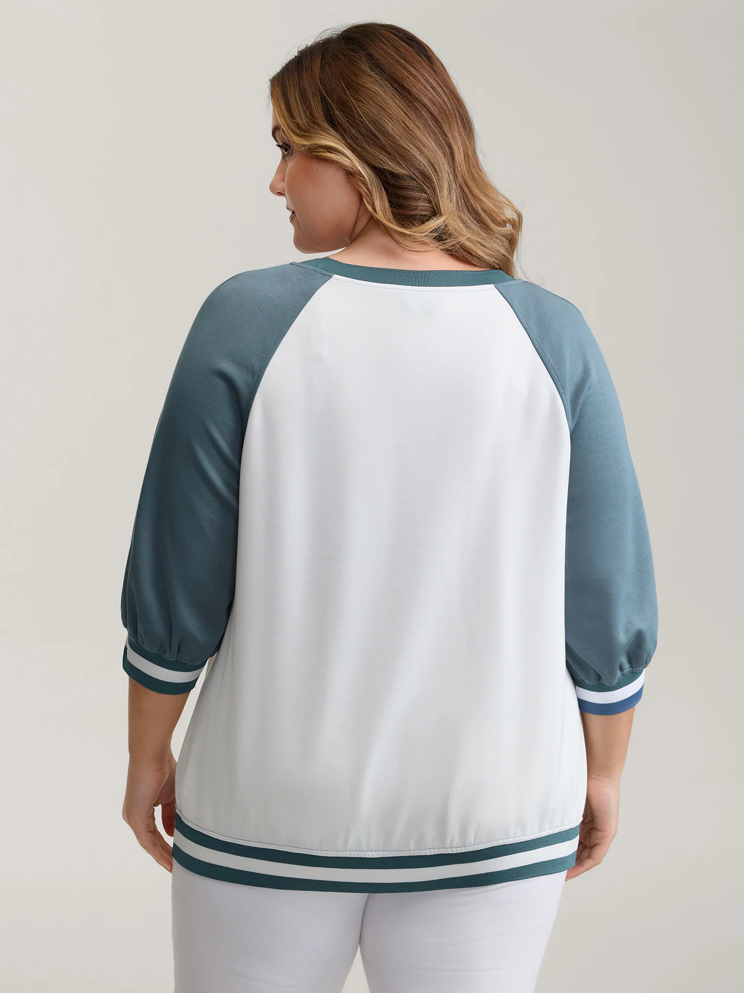 Supersoft Color Contrast Round Neck Sweatshirt - Image 4