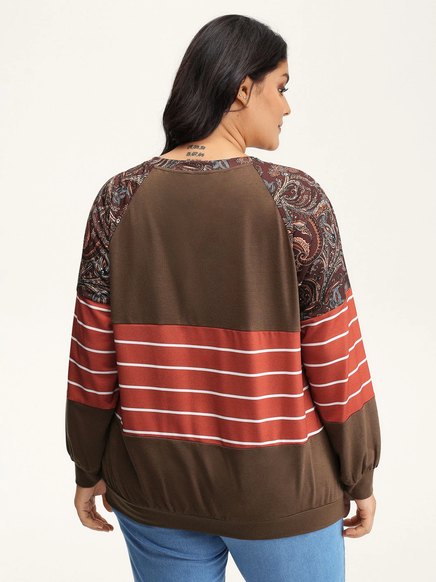 Supersoft Colorblock Paisley Print Sweatshirt - Image 11