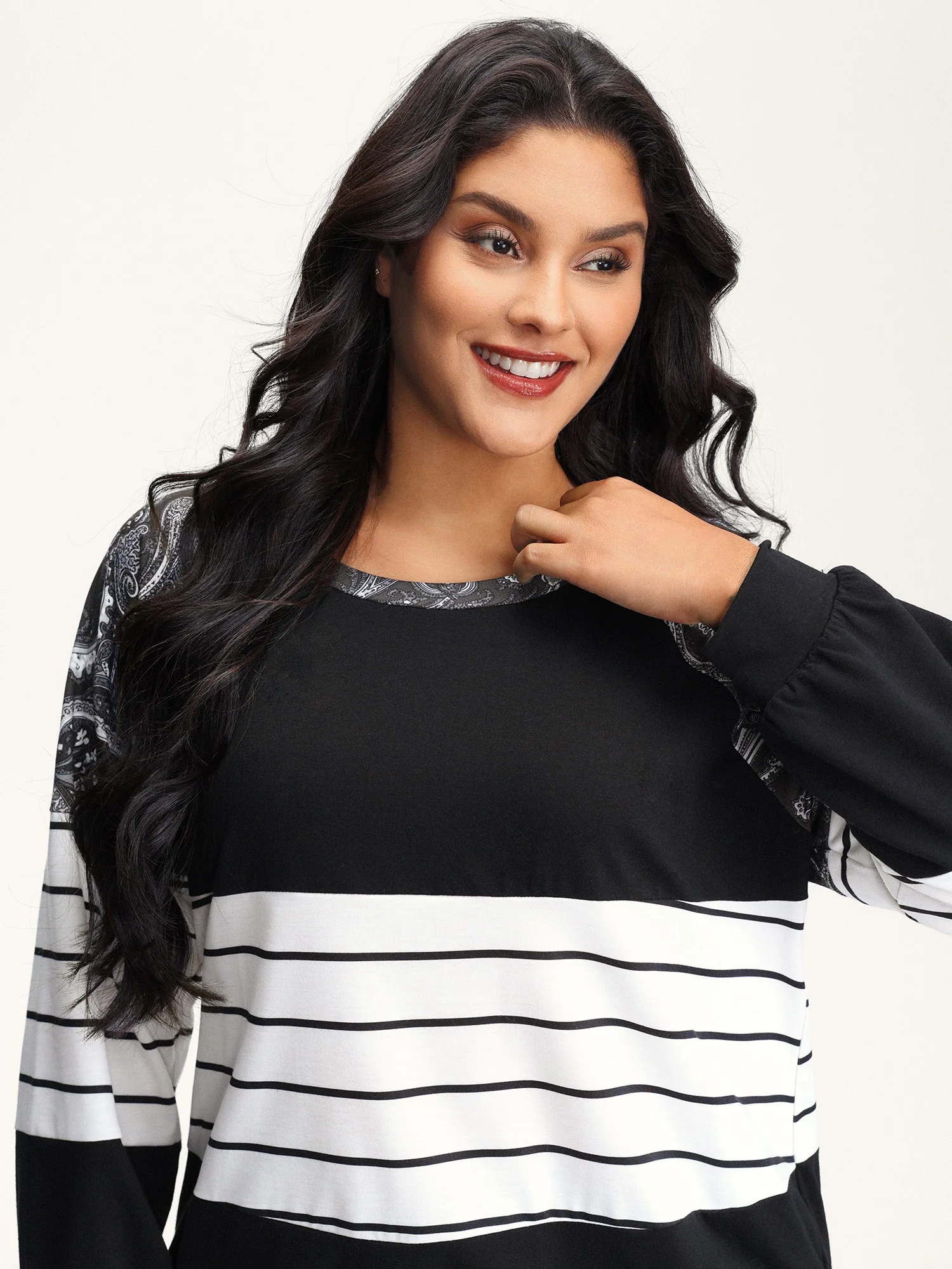 Supersoft Colorblock Paisley Print Sweatshirt - Image 13