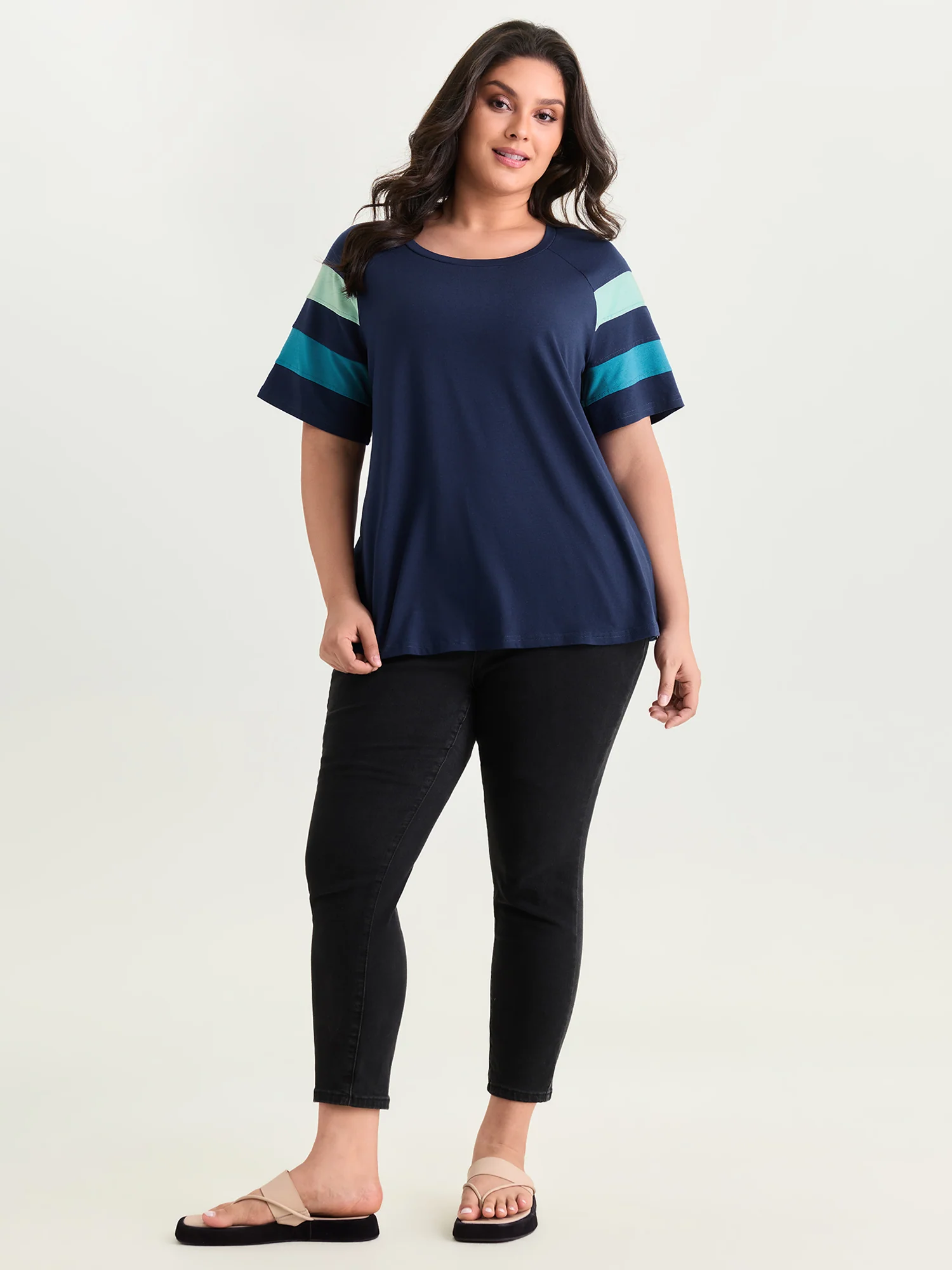 Supersoft Colorblock Sleeve Round Neck T-Shirt - Image 3
