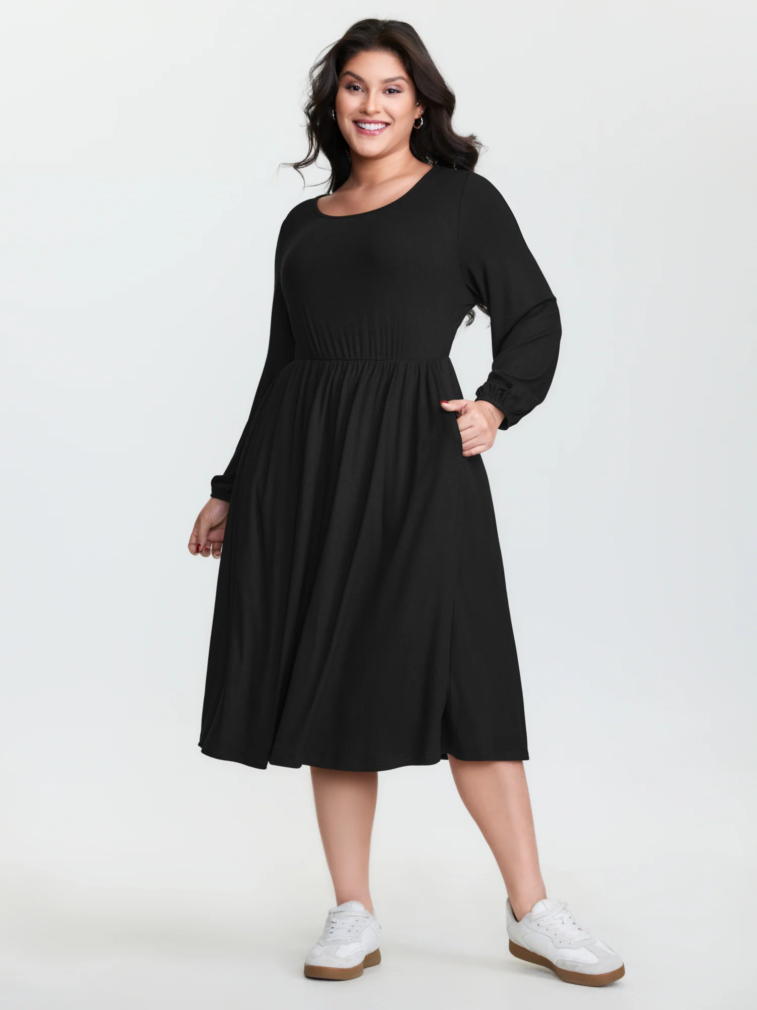 Supersoft Cut-Out Back Round Neck Midi Dress - Image 2