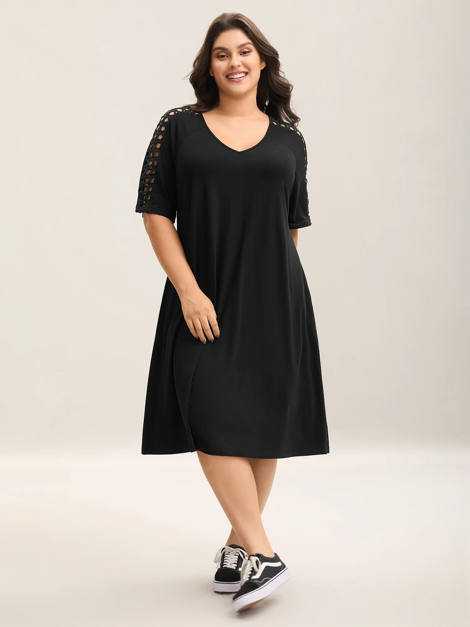 Supersoft Cut-Out Sleeve Midi Dress - Image 3
