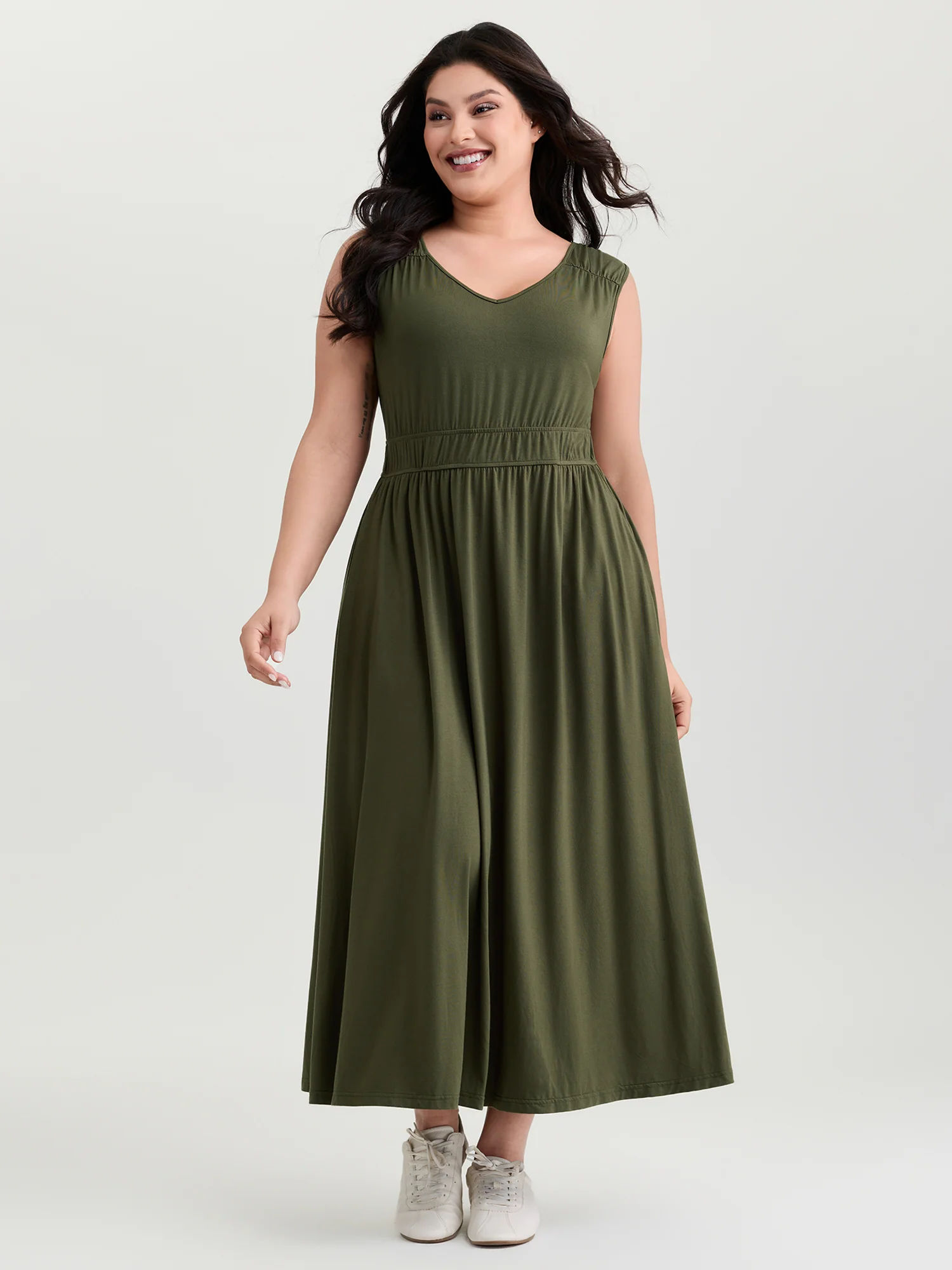 Supersoft Deep V-Neckline Stretchy Waist Midi Dress - Image 3