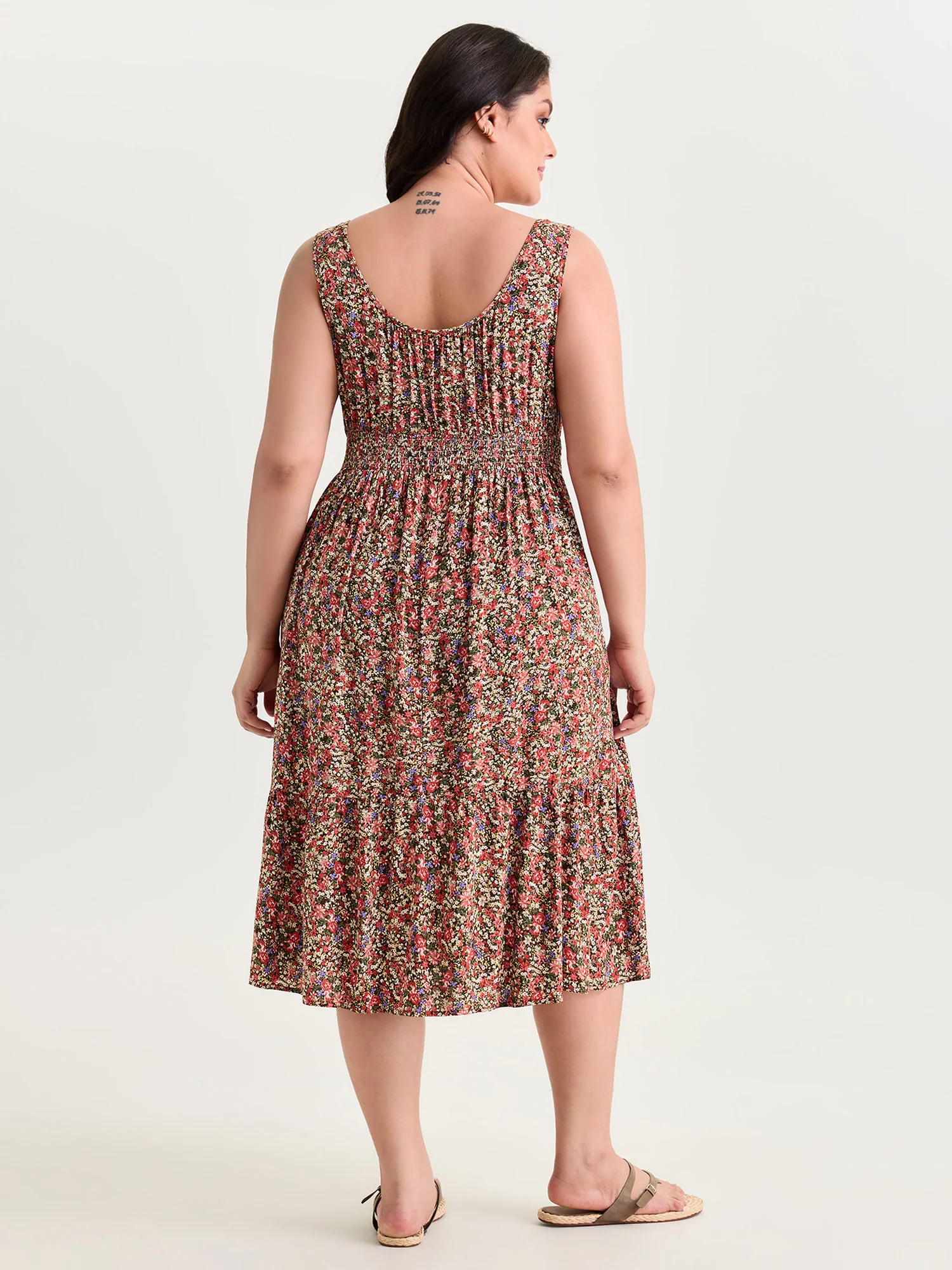 Supersoft Ditsy Floral Print Shirred Midi Dress - Image 4