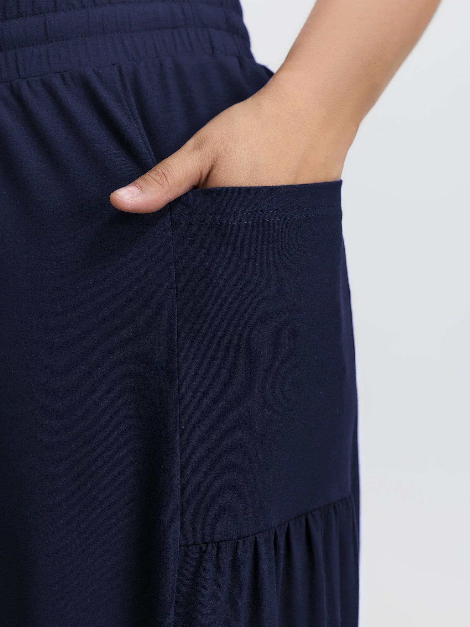 Supersoft Drawstring Cropped Jogger Pants - Image 14