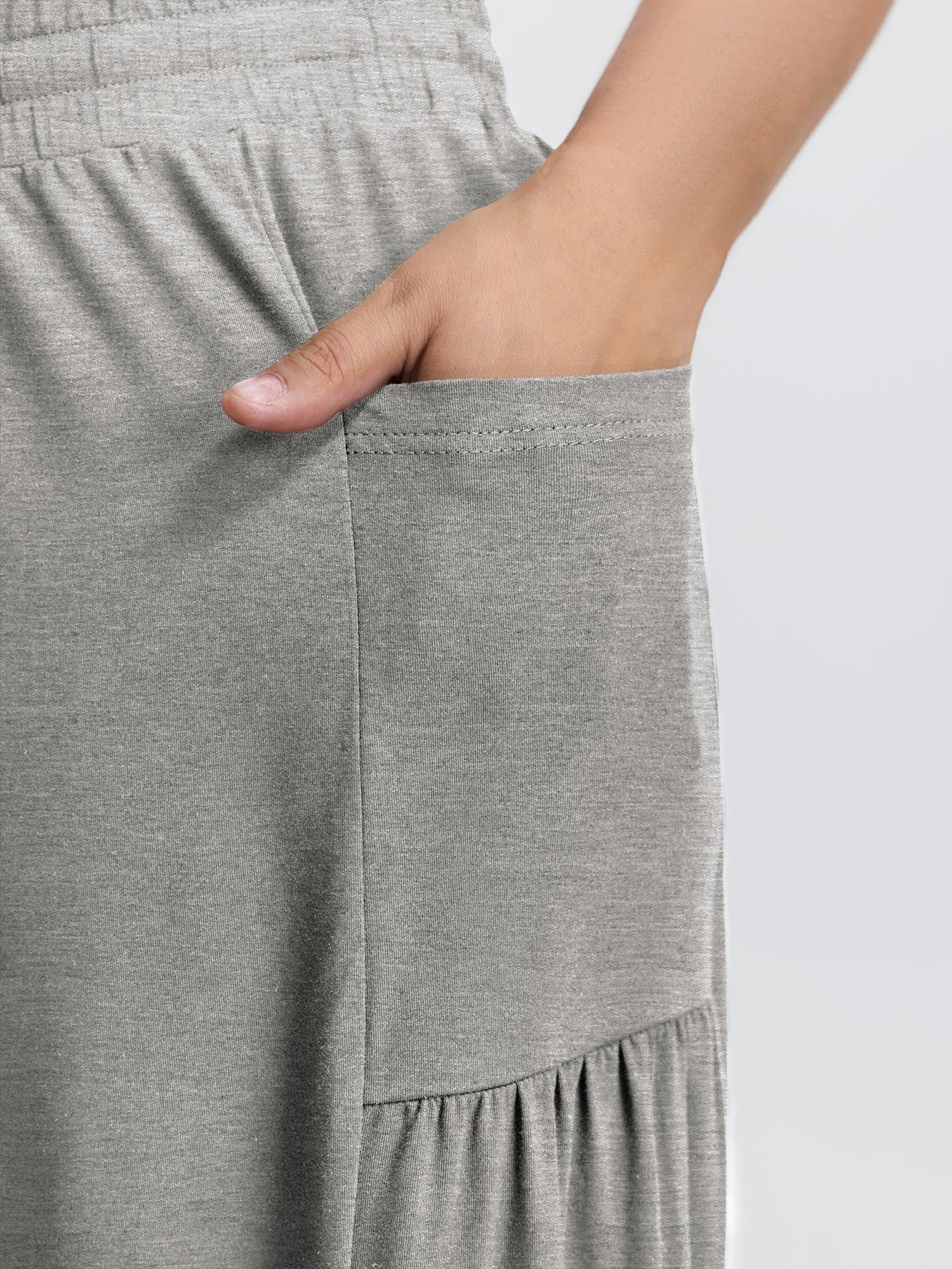 Supersoft Drawstring Cropped Jogger Pants - Image 17