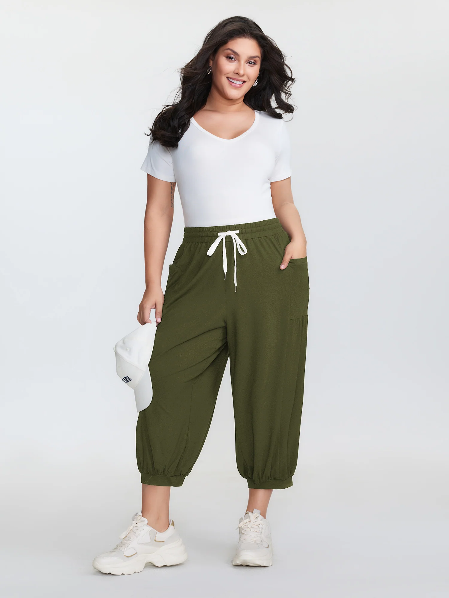 Supersoft Drawstring Cropped Jogger Pants - Image 21