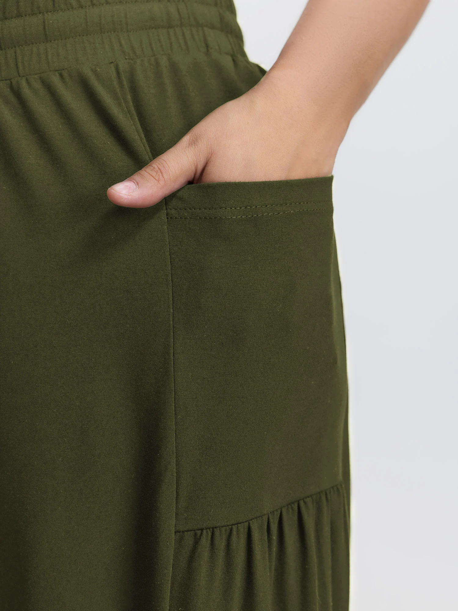 Supersoft Drawstring Cropped Jogger Pants - Image 22