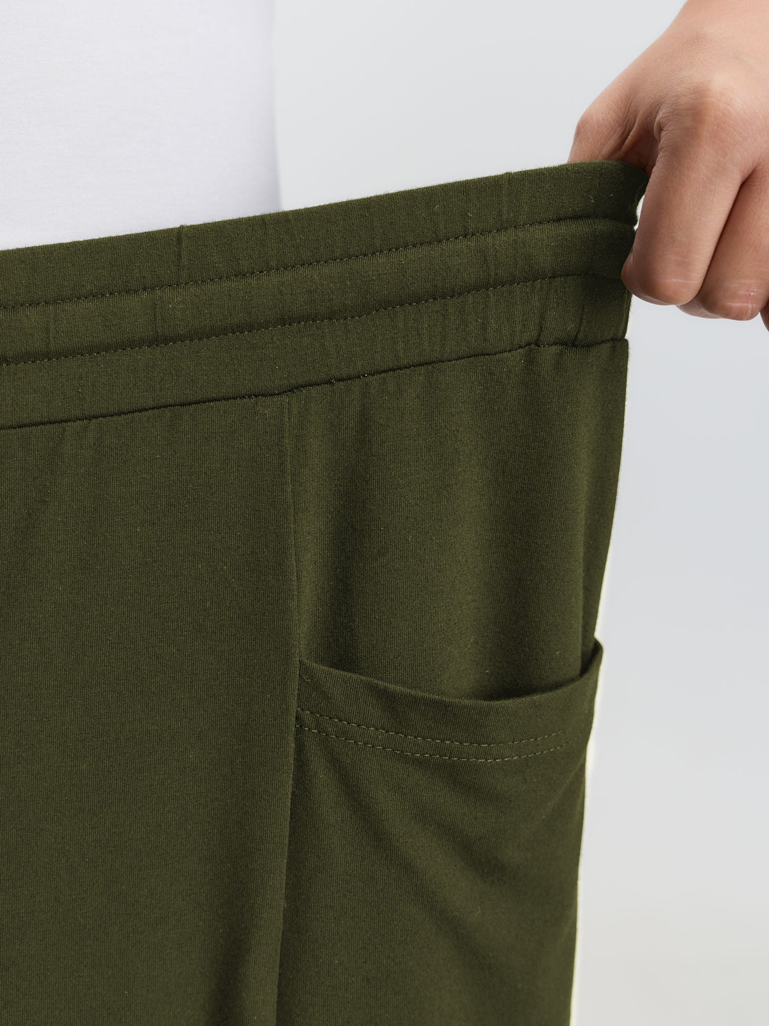 Supersoft Drawstring Cropped Jogger Pants - Image 23