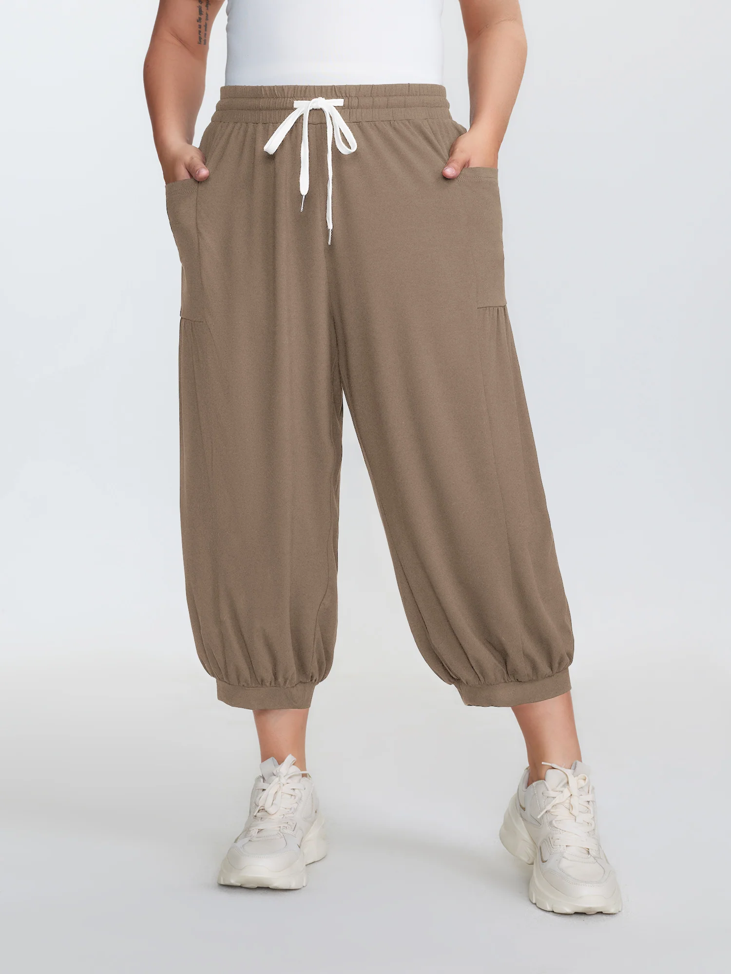 Supersoft Drawstring Cropped Jogger Pants - Image 25