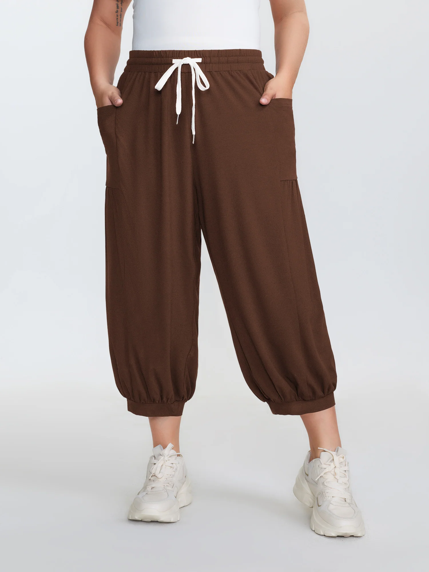 Supersoft Drawstring Cropped Jogger Pants - Image 30