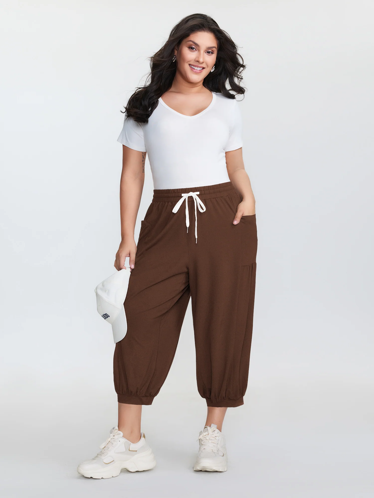 Supersoft Drawstring Cropped Jogger Pants - Image 31