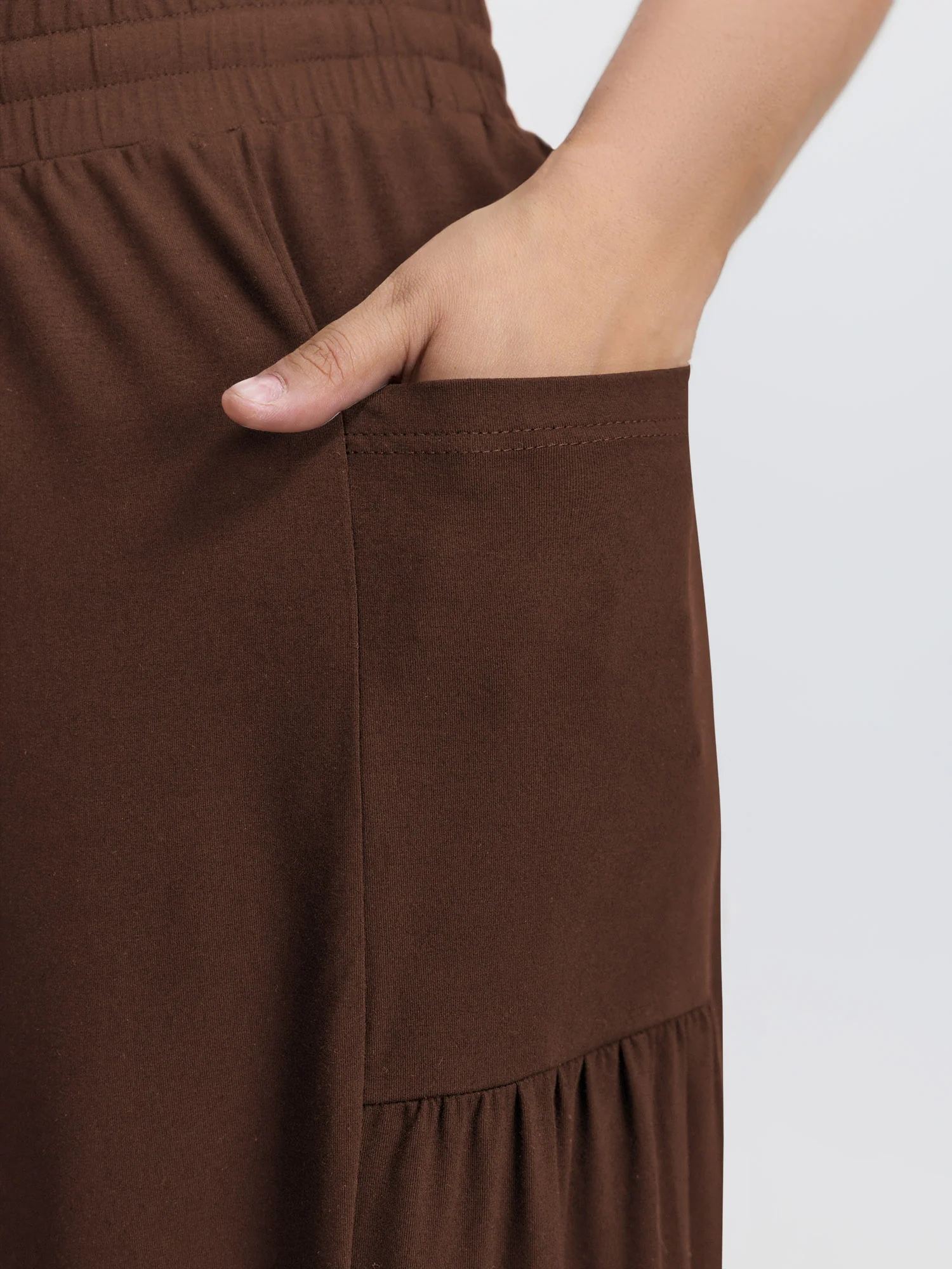 Supersoft Drawstring Cropped Jogger Pants - Image 32