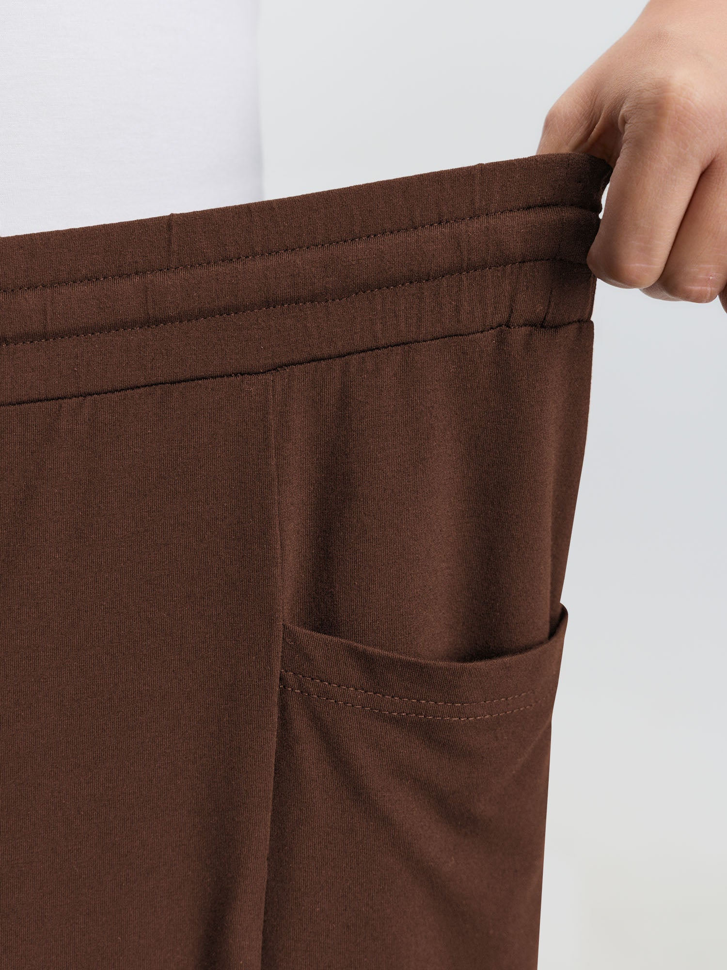 Supersoft Drawstring Cropped Jogger Pants - Image 33