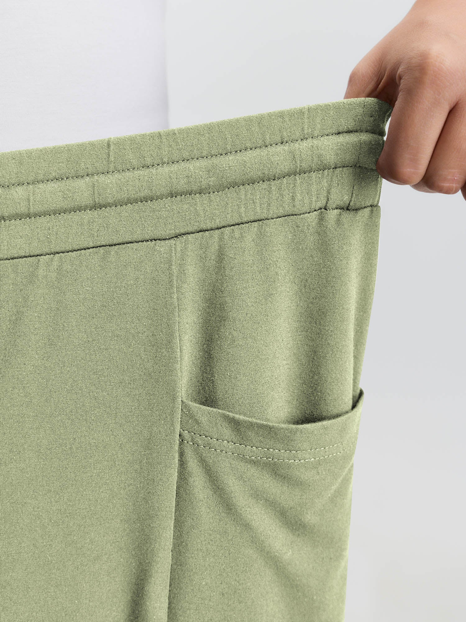 Supersoft Drawstring Cropped Jogger Pants - Image 38