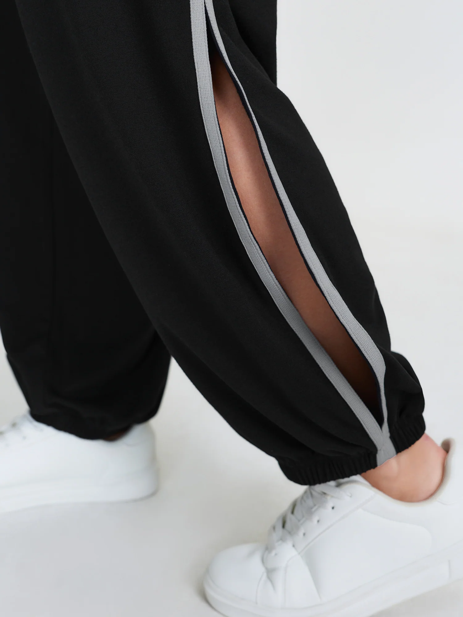 Supersoft Drawstring Jogger Pants - Image 5