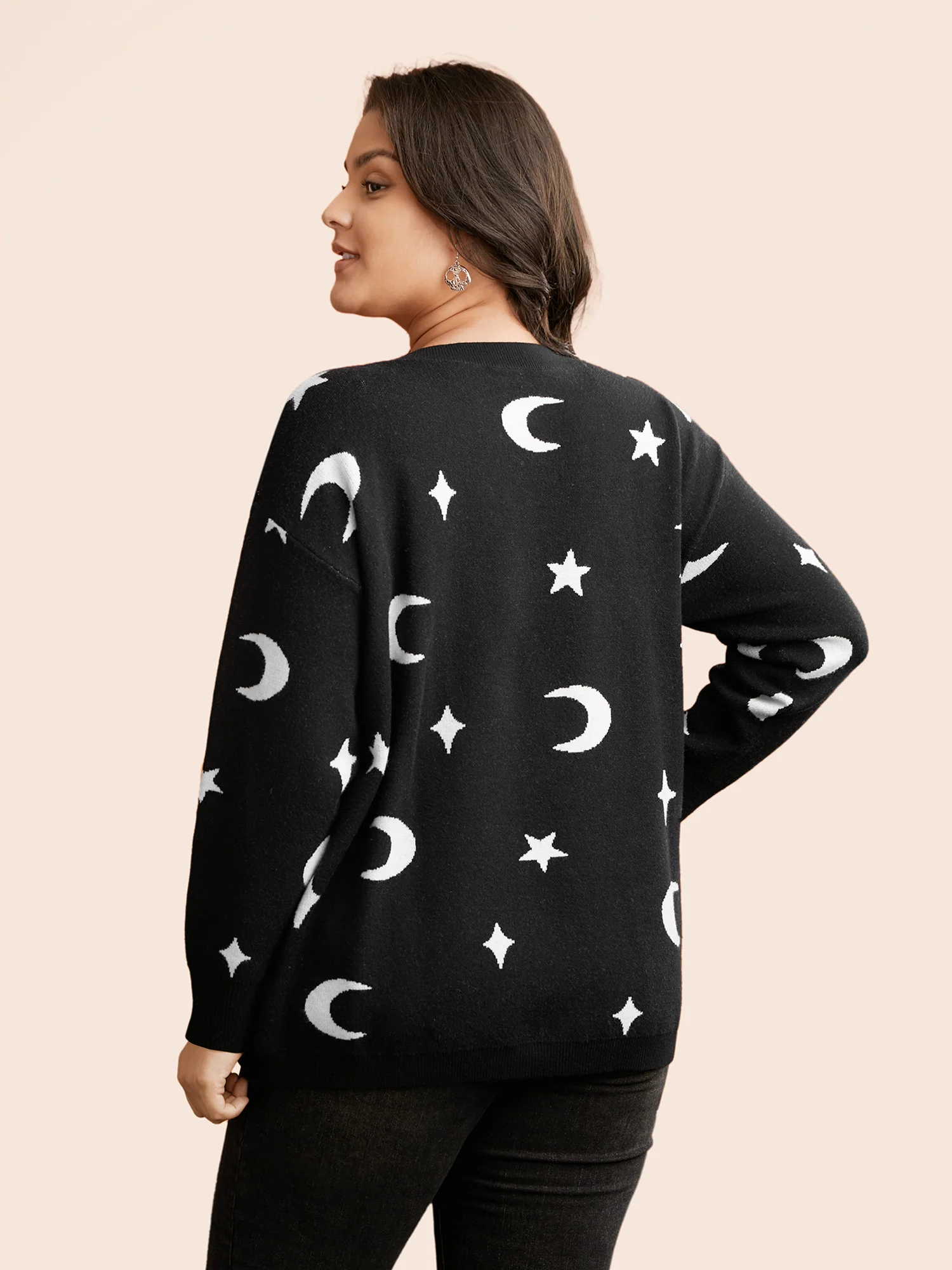 Supersoft Essentials Celestial Jacquard V-Neck Pullover - Image 7