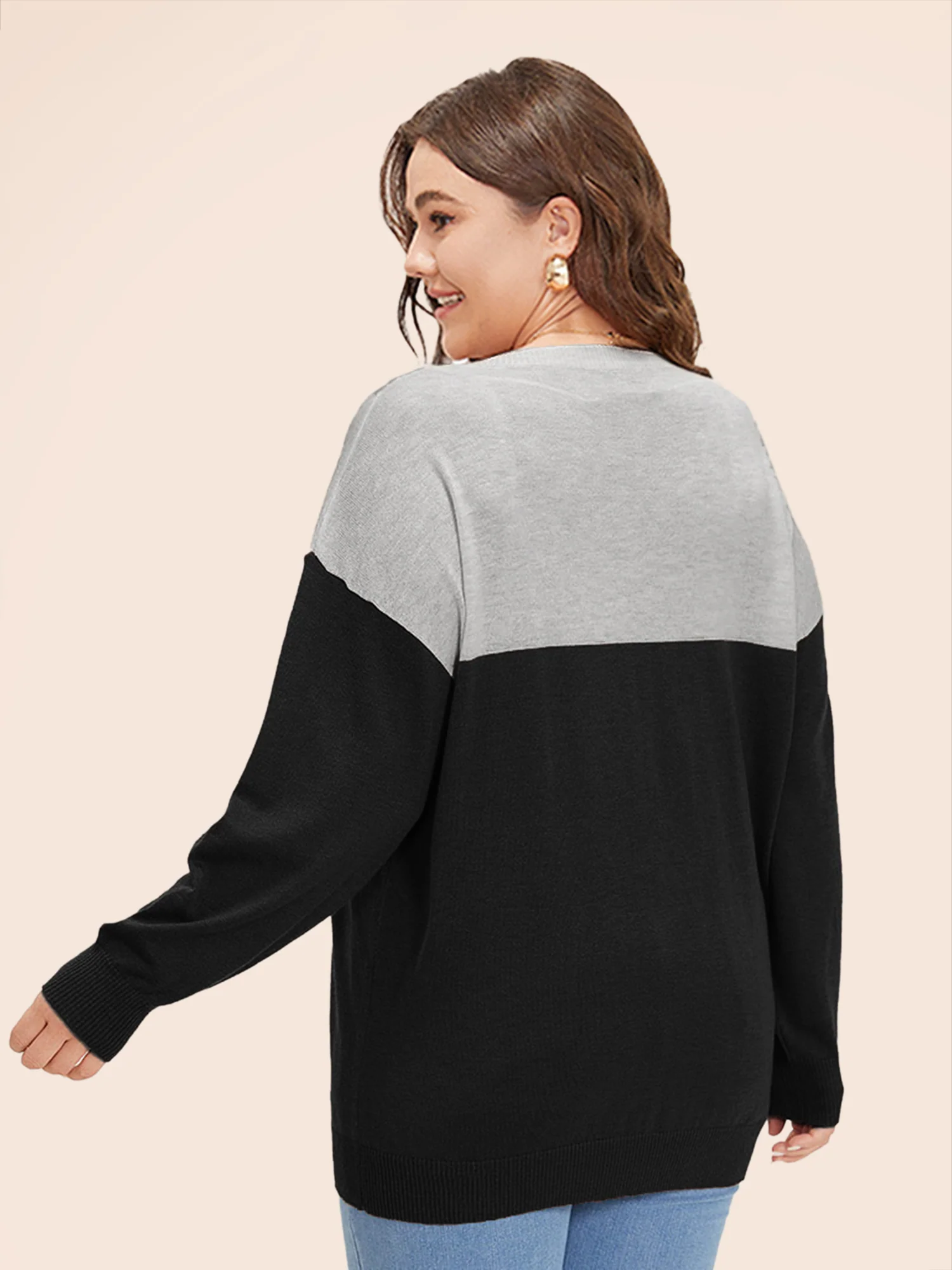 Supersoft Essentials Colorblock Two Tone Patchwork V Neck Pullover - Image 2