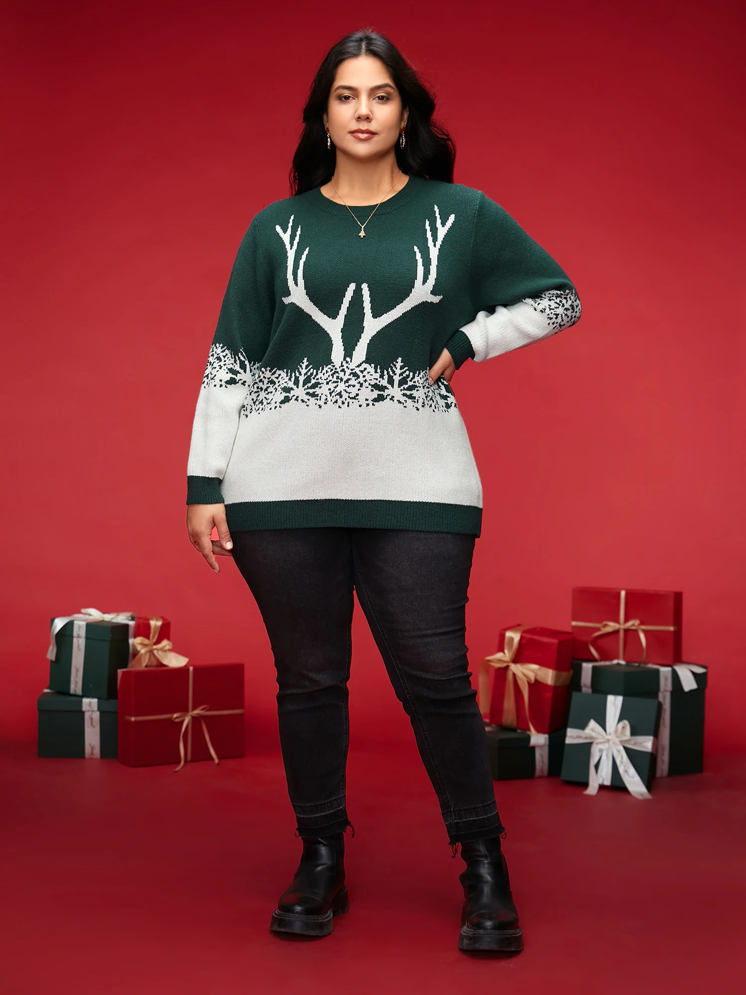 Supersoft Essentials Frosty Deer Pattern Contrast Color Pullover - Image 4