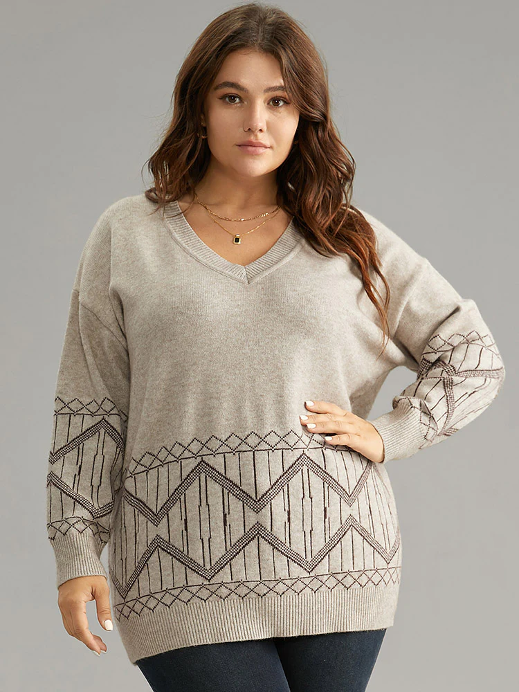 Supersoft Essentials Geometric Graphic V Neck Pullover - Image 3