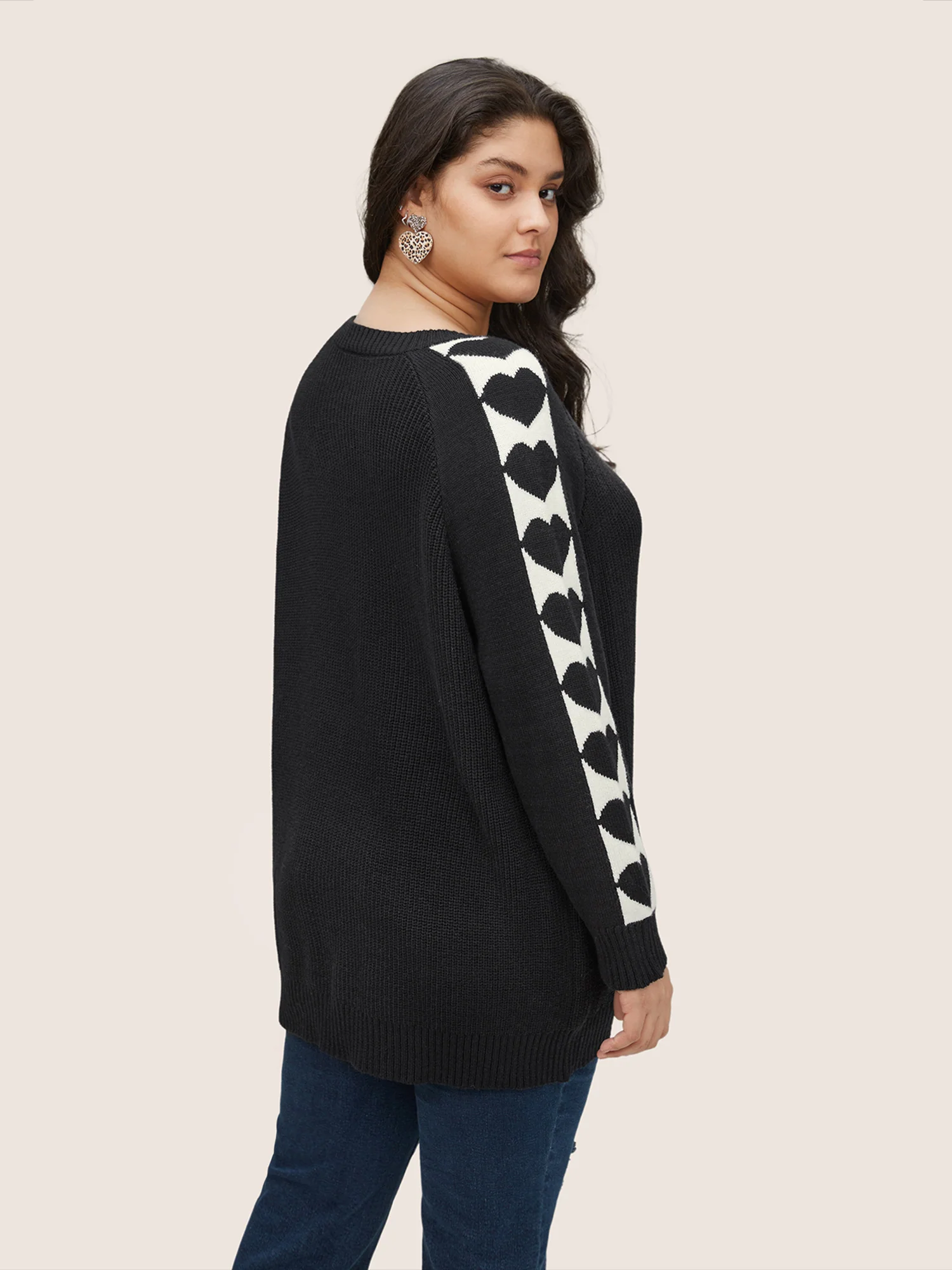 Supersoft Essentials Heart Patchwork V Neck Raglan Sleeve Pullover - Image 2