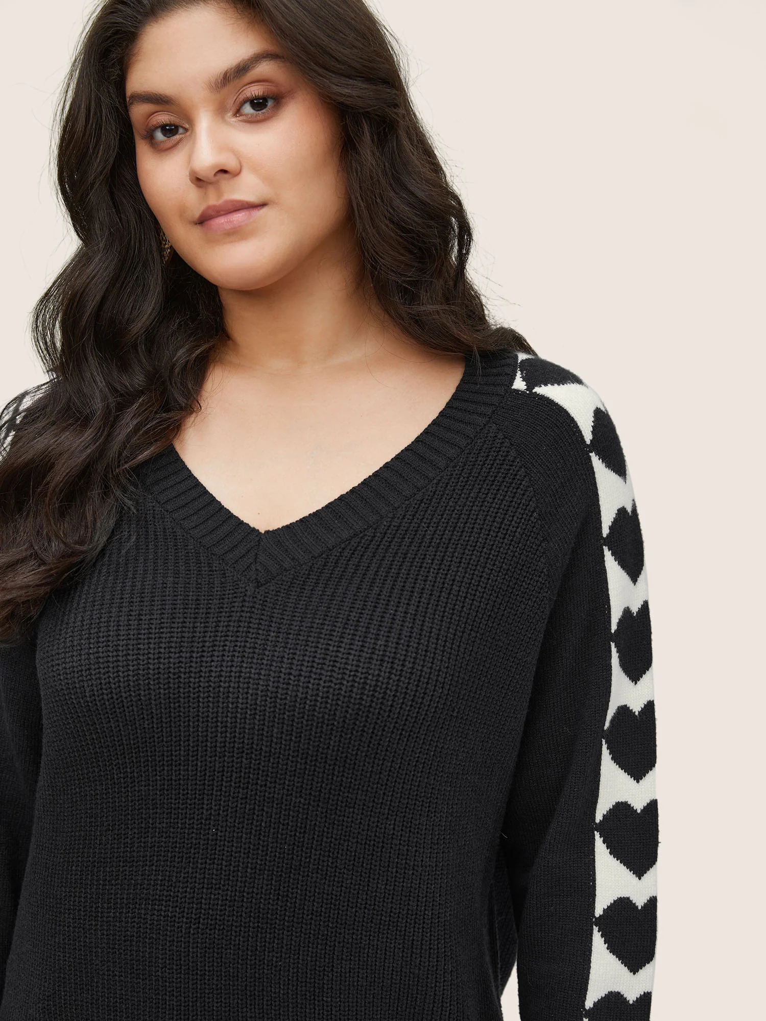 Supersoft Essentials Heart Patchwork V Neck Raglan Sleeve Pullover - Image 3