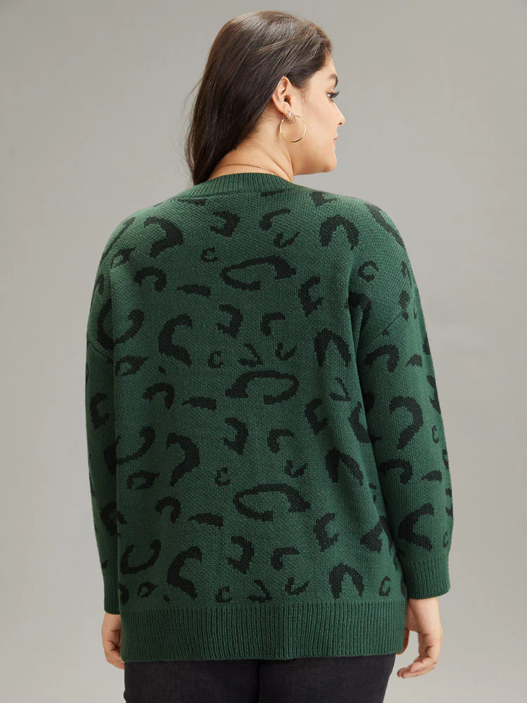Supersoft Essentials Leopard Print Drop Shoulder Pullover - Image 2