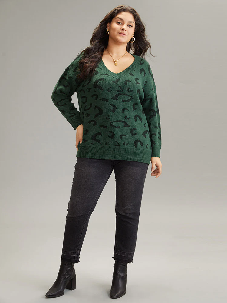 Supersoft Essentials Leopard Print Drop Shoulder Pullover - Image 4